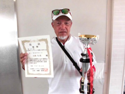 男子B(1)優勝 上田さん